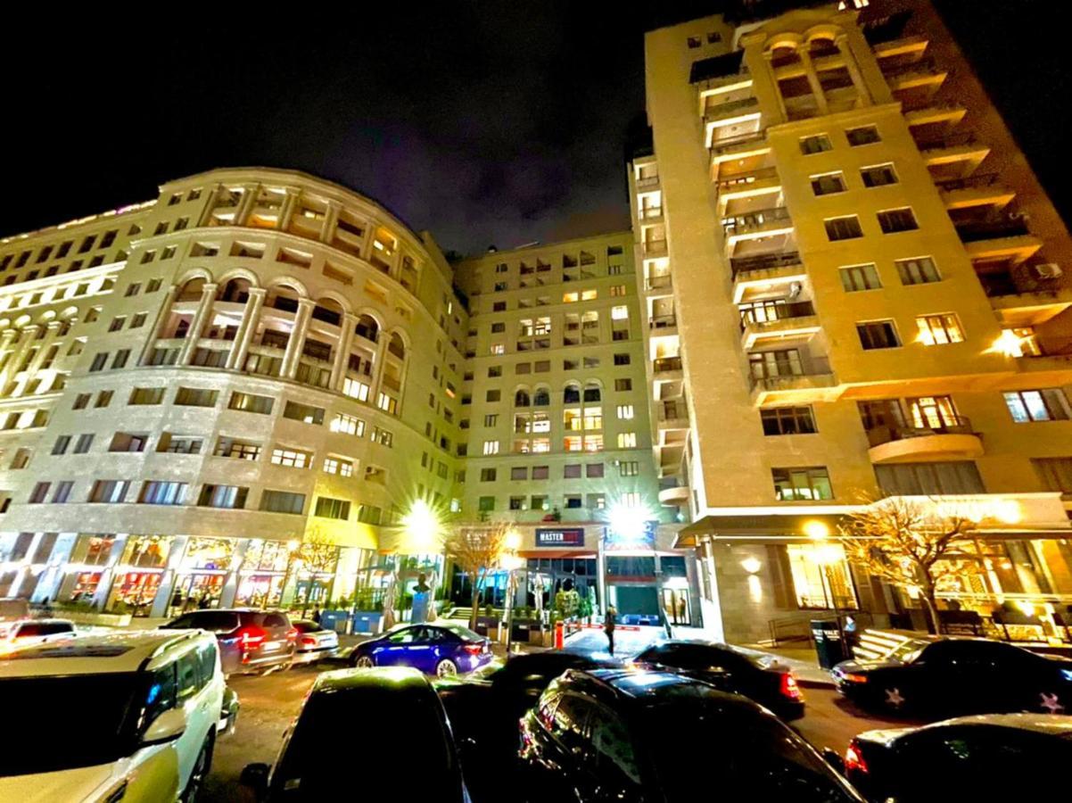 Armenak Apartment 5-Комнатная Jerevan Buitenkant foto